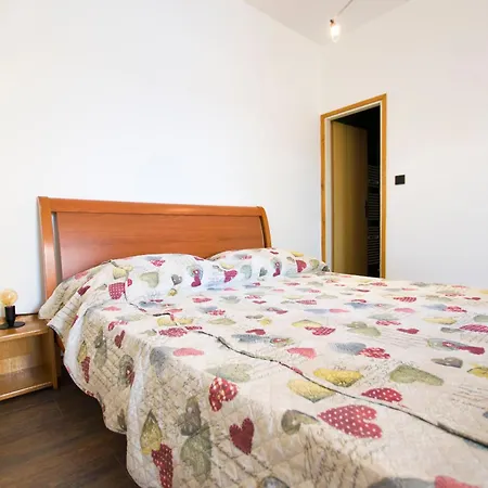 Hari * Supetarska Draga