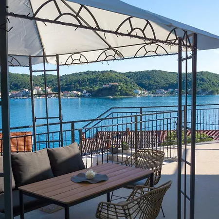 Hari Supetarska Draga