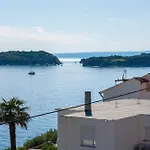 Hari Supetarska Draga